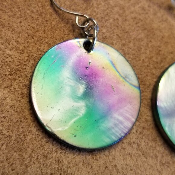 Multi-Colored Round Shell Earrings - Picture 3 of 3